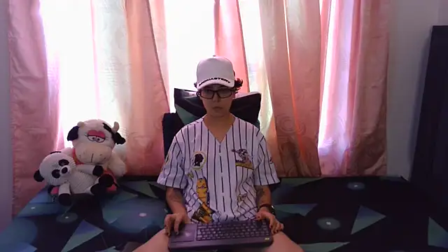 thomascooper7 online show from June 2026 07:42:02 PM