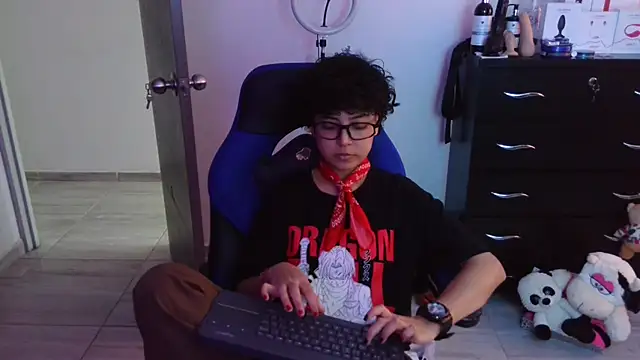 thomascooper7 online show from February 2026 06:19:01 PM