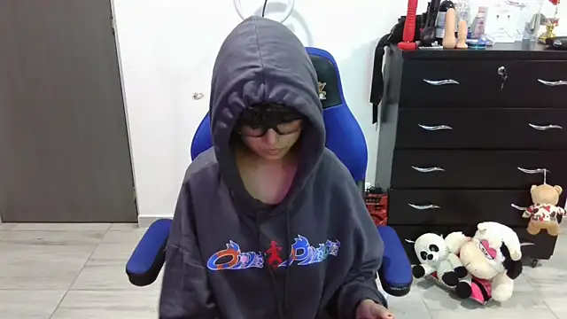 thomascooper7 online show from March 2026 01:23:01 AM