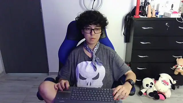 thomascooper7 online show from March 2026 07:49:01 PM