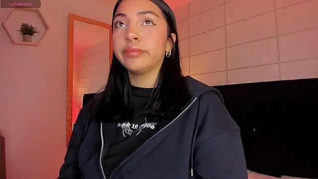 Christine Laam online show from December 2025 12:04:02 PM