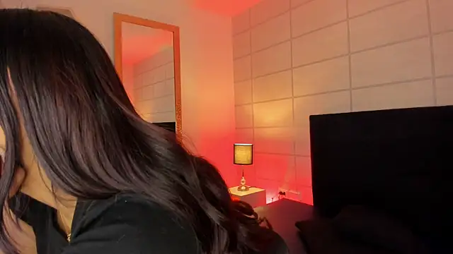 Christine Laam online show from November 2025 12:11:02 PM