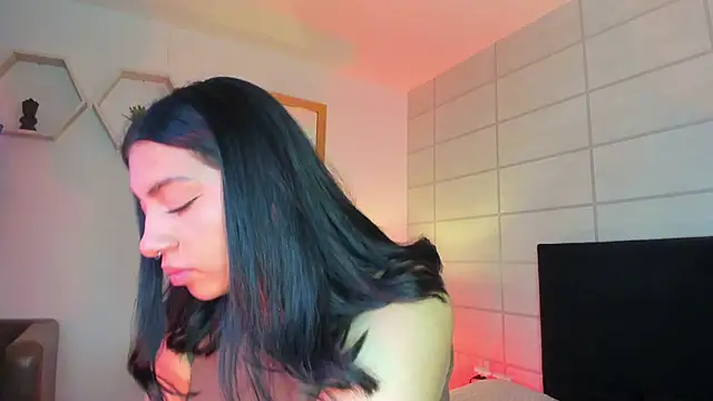 Christine Laam online show from November 2025 12:16:01 PM