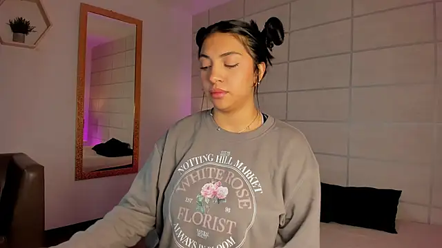 Christine Laam online show from March 2026 12:04:02 PM