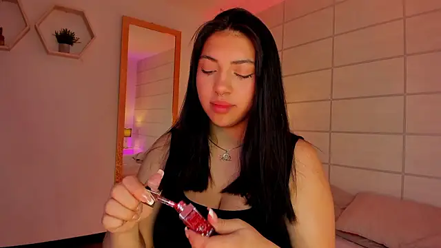 Christine Laam online show from March 2026 12:09:01 PM