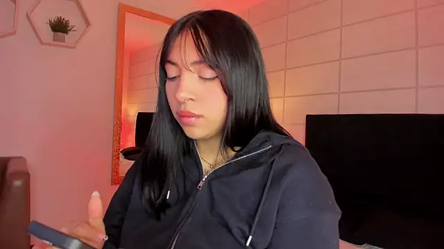 Christine Laam online show from January 2026 12:09:01 PM