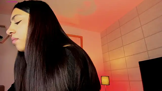 Christine Laam online show from November 2025 12:09:01 PM