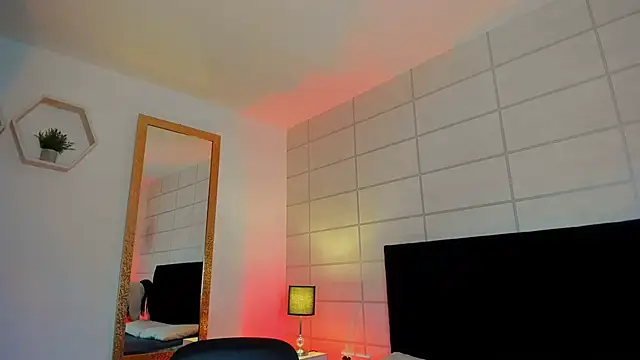 Christine Laam online show from February 2026 12:14:01 PM