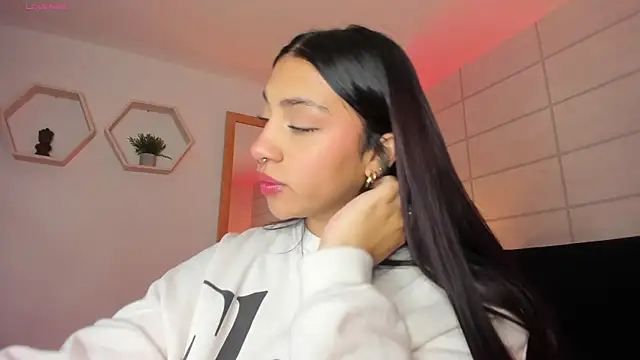Snapshot of Christine_Laam chatting on September 2025 11:55:01 AM Christine Laam online show from September 2025 11:55:01 AM