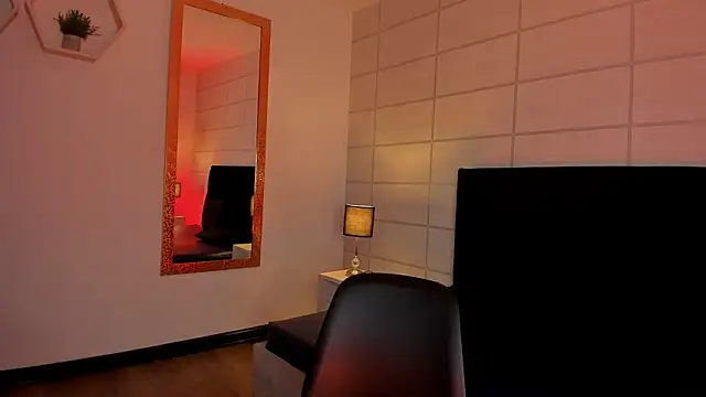 Christine Laam online show from February 2026 12:21:01 PM