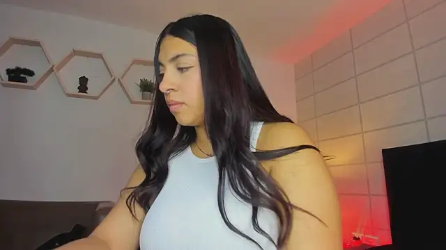 Christine Laam online show from October 2025 12:36:01 PM