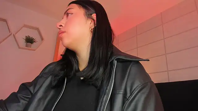 Christine Laam online show from December 2025 12:18:02 PM