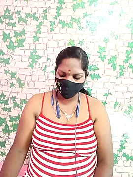 Snapshot of Tamil_queensexy chatting on December 2024 01:41:01 AM Tamil queensexy online show from December 2024 01:41:01 AM