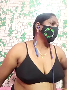 Snapshot of Tamil_queensexy chatting on January 2025 06:13:01 PM Tamil queensexy online show from January 2025 06:13:01 PM