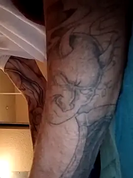 huego79 online show from October 2025 02:32:01 PM