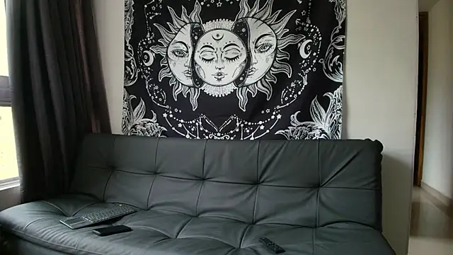 geordi and sofia online show from April 2026 09:09:02 PM