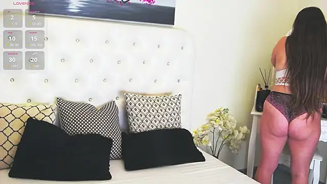 Snapshot of Ysabell01 chatting on October 2025 04:22:02 AM Ysabell01 online show from October 2025 04:22:02 AM