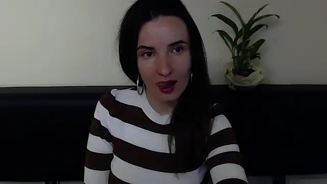 LaimaV  online show from May 2026 03:51:01 PM