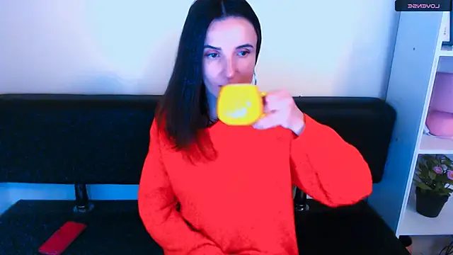 Snapshot of LaimaV_ chatting on December 2024 11:07:01 AM LaimaV online show from December 2024 11:07:01 AM