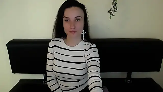 LaimaV  online show from March 2026 09:05:02 PM