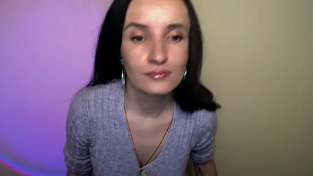 Snapshot of LaimaV_ chatting on September 2025 09:04:02 AM LaimaV online show from September 2025 09:04:02 AM