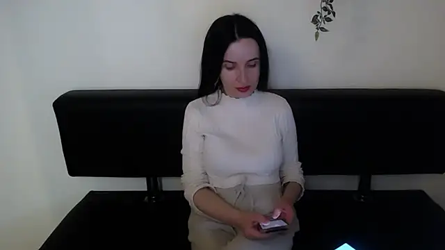 LaimaV  online show from March 2026 10:33:02 PM