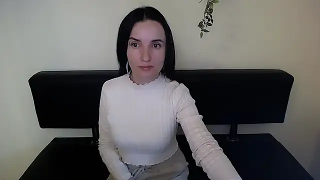 LaimaV  online show from March 2026 06:50:02 PM