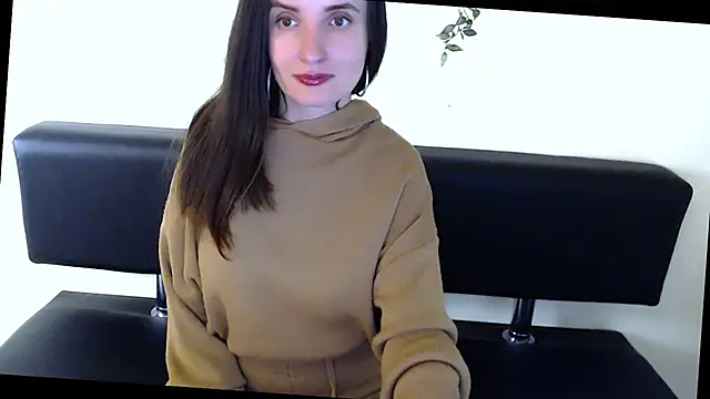LaimaV  online show from April 2026 10:25:02 PM
