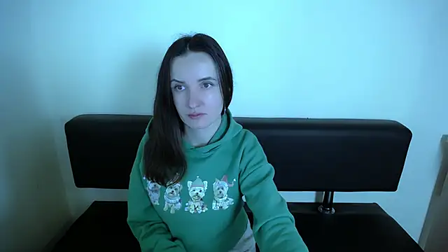 LaimaV  online show from November 2025 11:22:02 AM