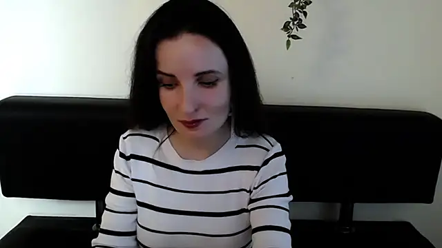 LaimaV  online show from April 2026 07:59:02 PM