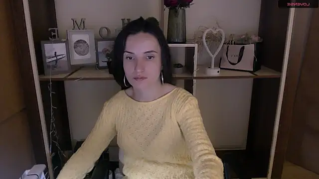 Snapshot of LaimaV_ chatting on December 2024 02:17:01 PM LaimaV online show from December 2024 02:17:01 PM