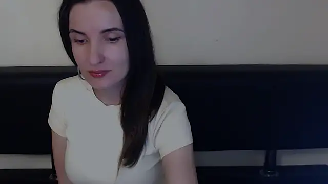 LaimaV  online show from May 2026 05:18:02 PM