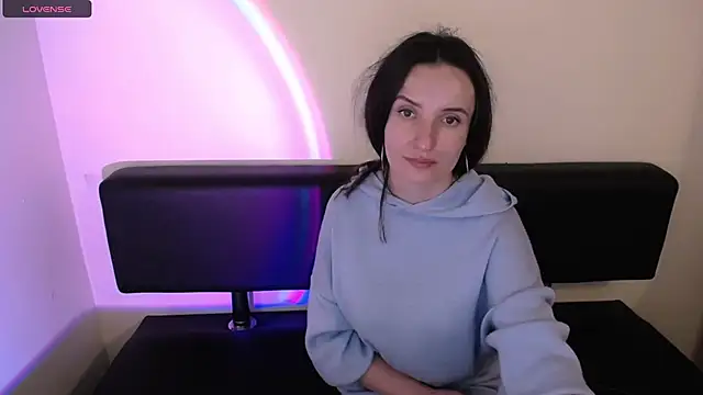 Snapshot of LaimaV_ chatting on September 2025 12:55:02 PM LaimaV online show from September 2025 12:55:02 PM