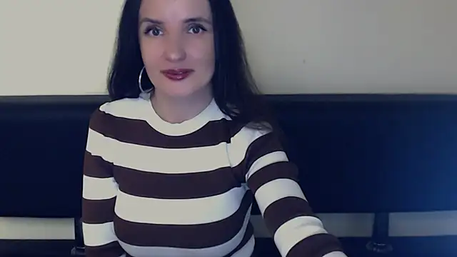 LaimaV  online show from May 2026 04:29:02 PM