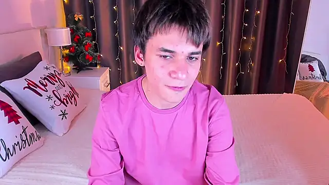 Andrew Clar online show from December 2024 01:32:02 PM