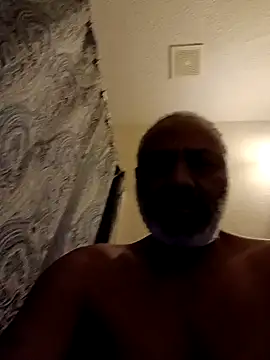 Snapshot of yasohw chatting on January 2025 03:03:01 PM yasohw online show from January 2025 03:03:01 PM