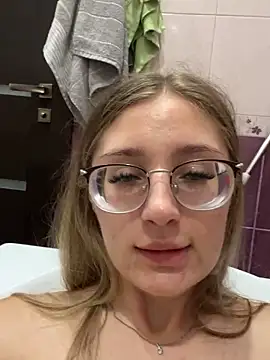 Snapshot of LivyyBossom chatting on September 2025 05:31:01 PM LivyyBossom online show from September 2025 05:31:01 PM