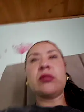 Snapshot of RenataSexy_ chatting on December 2025 06:23:02 PM RenataSexy online show from December 2025 06:23:02 PM