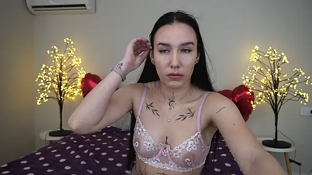NikkiGoldSide online show from March 2025 10:00:02 AM