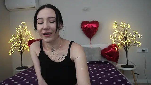NikkiGoldSide online show from March 2025 01:45:02 PM