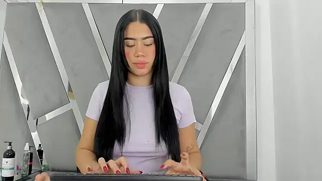 Snapshot of Sofia-candyht chatting on February 2025 03:15:02 AM Sofia-candyht online show from February 2025 03:15:02 AM