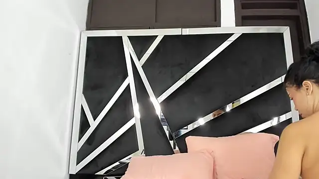 Snapshot of Sofia-candyht chatting on March 2025 09:19:02 PM Sofia-candyht online show from March 2025 09:19:02 PM