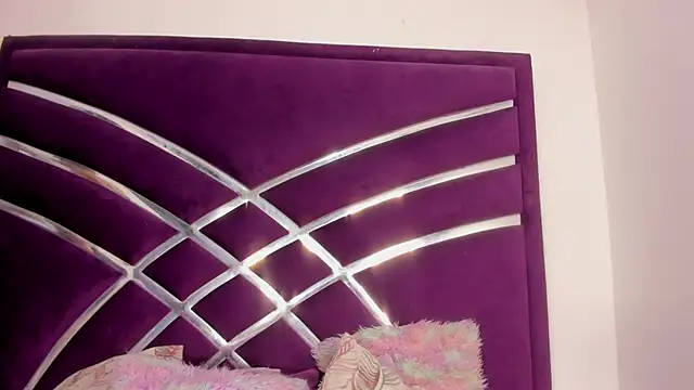 Sofia-candyht online show from April 2026 05:04:01 PM