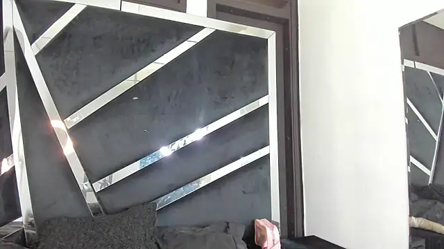 Sofia-candyht online show from April 2026 05:17:02 PM