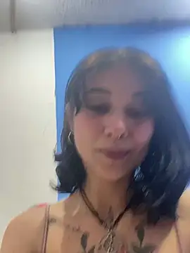 Snapshot of Avoa_26 chatting on March 2025 05:25:01 AM Avoa 26 online show from March 2025 05:25:01 AM