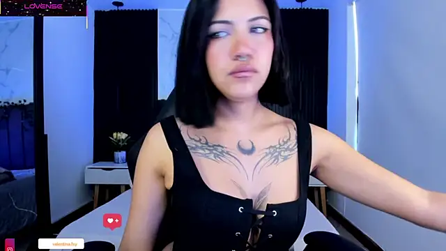 Gianna foxy online show from December 2025 07:38:01 PM