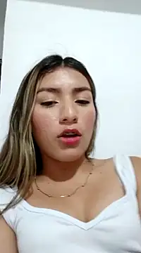 Snapshot of GIRL_DONCELLA chatting on February 2025 11:30:01 PM GIRL DONCELLA online show from February 2025 11:30:01 PM