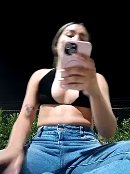 Snapshot of GIRL_DONCELLA chatting on November 2025 03:45:02 AM GIRL DONCELLA online show from November 2025 03:45:02 AM