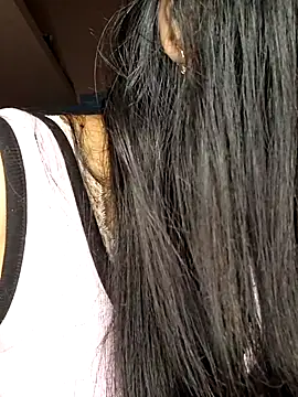 Nisha027 online show from February 2026 12:44:02 AM