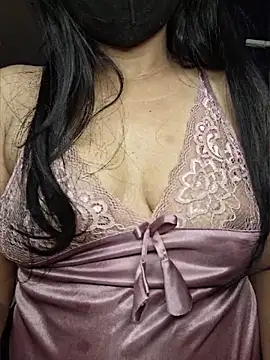Snapshot of Nisha027 chatting on May 2026 12:44:02 AM Nisha027 online show from May 2026 12:44:02 AM